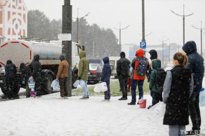 Часть Минска уже 3 день без воды: люди подозревают, что все из-за протестов – фото
