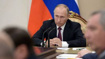 "Вечный Путин" все ближе: Госдума готова одобрить самый обсуждаемый закон