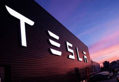 Tesla подорожала на $40 миллиардов за час