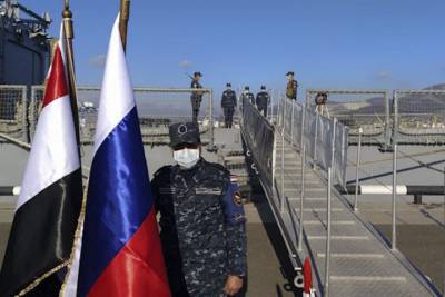 Корабли военно-морских сил Египта впервые зашли в порт Новороссийска