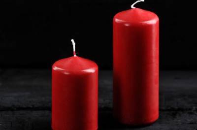 Любовное гадание на красных свечах: получаем ответы на все вопросы