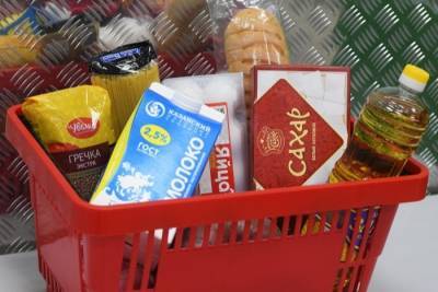 Малоимущим семьям с детьми в Омской области раздадут 10 тыс. продуктовых наборов