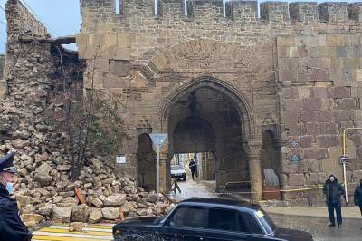 Дербентский музей-заповедник займется реставрацией разрушенной дождем стены памятника ЮНЕСКО