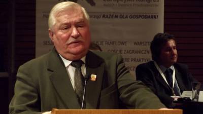 Лех Валенса назвал польских руководителей популистами и демагогами