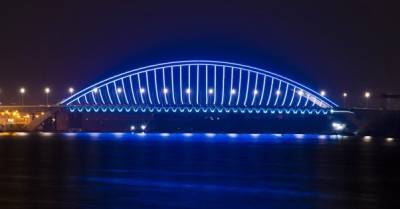 Киевские власти признали, что Подольский мост будет выходить на Русановские сады