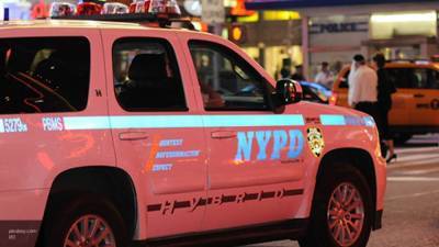 Вооруженные грабители захватили в заложники мать и дочь в Нью-Йорке