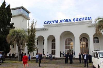 Замглавы Росавиации приехал в Абхазию проверить Сухумский аэропорт
