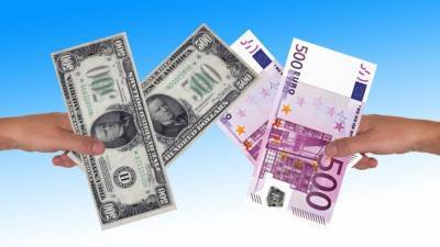 ЦБ снизил официальные курсы доллара и евро на 19 ноября