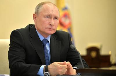 Путин назвал непростой ситуацию с COVID-19 в России