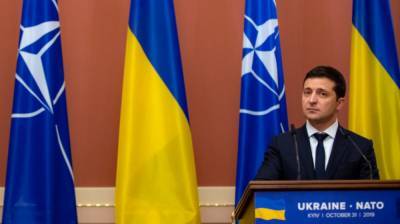 Эксперт считает, что блок НАТО поставил на Украине крест