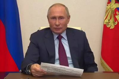 Путин разнес главу Минздрава за слова об «управлении» пациентами
