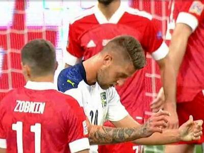 Футболисты сборной Сербии массово заразились коронавирусом в день матча с Россией