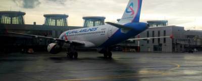 Из-за снегопада в петербургском Пулково не смогли приземлиться 11 самолетов