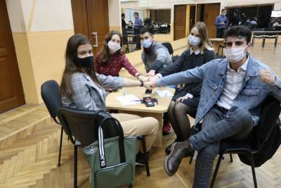 В Гродно студенты трех вузов состязались в интеллектуальной игре «Science Quiz»