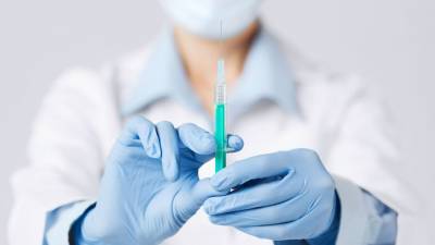 Pfizer и BioNTech заявили о почти стопроцентной эффективности своей вакцины