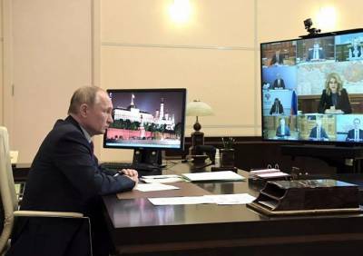 Путин дал ряд поручений в связи с пандемией