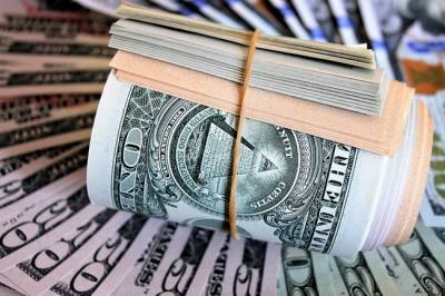 Перешагнут ли евро и доллар порог в 100 рублей – экономист