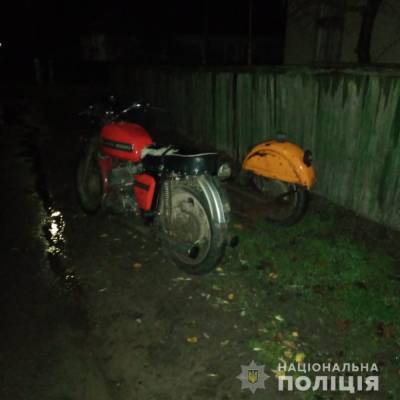 В Одесской области мотоцикл влетел в забор: есть погибший