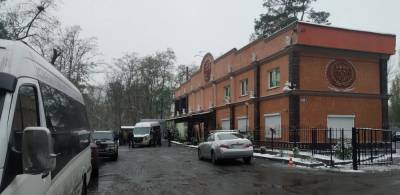 Катафалки массово вывозят умерших от COVID-19 из киевского морга – СМИ