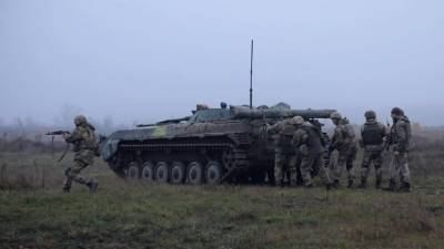Украина проводит учения под Львовом совместно с инструкторами НАТО