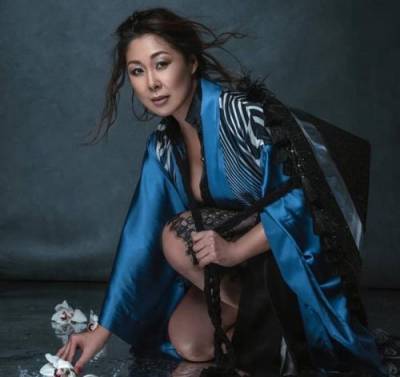 Певица Анита Цой заявила, что не все артисты могут "ужаться" во время пандемии коронавируса