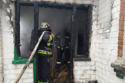 В Кировоградской области в пожаре погибли четверо человек: среди них двое детей