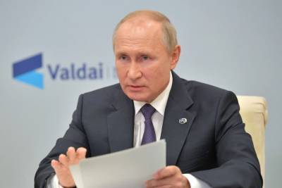 Кремль прокомментировал состояние Путина после приступа кашля