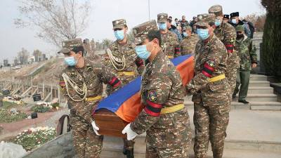 Минздрав Армении подтвердил гибель 2425 военных с начала конфликта в Карабахе