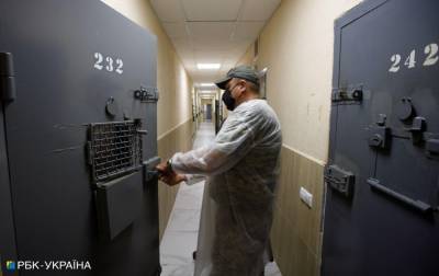 У 20 содержащихся в СИЗО и тюрьмах Украины обнаружили COVID-19