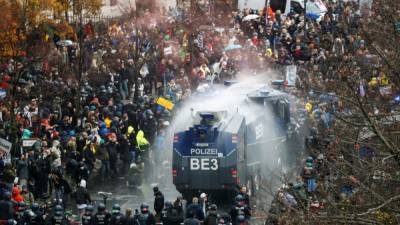 Полиция в Берлине разогнала акцию протеста