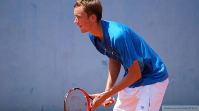 Российский теннисист Медведев победил первую ракетку мира серба Джоковича