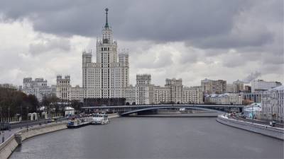 Порывистый ветер ожидается в Москве в четверг