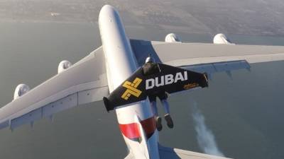 В Дубае разбился пилот реактивного ранца