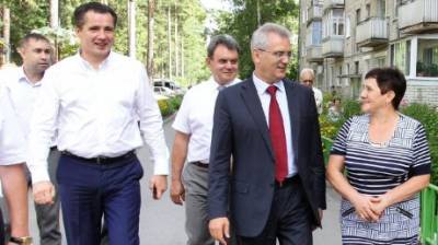 Белозерцев пожелал Гладкову удачи на посту губернатора