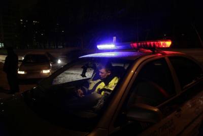 Ночью в Ярославле, скрываясь от полицейских, водитель разбил 7 машин