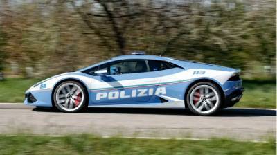 Полиция Италии использует суперкар Lamborghini для транспортировки донорских органов