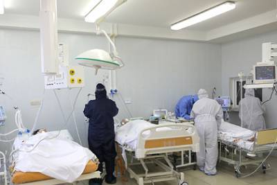 В России умерли рекордные 463 пациента с коронавирусом за сутки