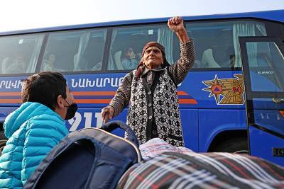 В Нагорный Карабах за сутки вернулись более 900 беженцев