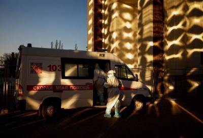 Количество заразившихся коронавирусом в России превысило 2 млн человек