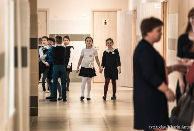 Замгубернатора: более 500 школьников болеют коронавирусом в Томской области