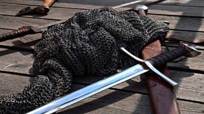 В Литве на дне озера нашли скелет средневекового солдата, умершего более 500 лет назад