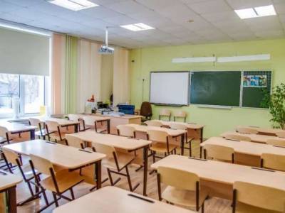 Все больше школьников Киева заражаются коронавирусом