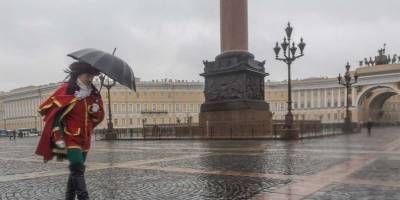 В Петербурге из-за урагана закрывают сады и скверы