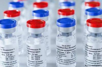 Маслов: Медведчук договорился о поставках российской вакцины от COVID-19 в обход очереди из 50 стран