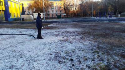 В Ульяновске началась заливка ледовых площадок