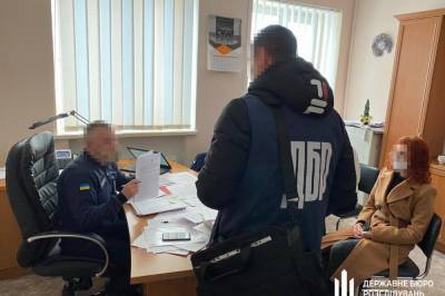 В Луганской области ГБР провело обыски у должностных лиц ГСЧС из-за возможной причастности к возникновению пожаров