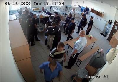 Следователи в Оренбурге в третий раз отказались возбуждать дело об избиении мигрантов полицейскими
