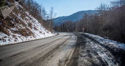 Непогода в Грузии: дорога в направлении к границе с Россией закрыта