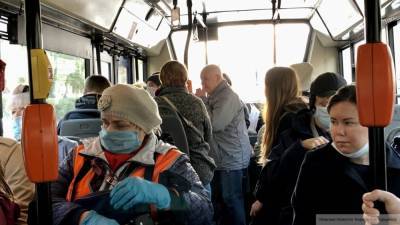 Водитель автобуса на Урале устроил драку с пассажиром из-за маски