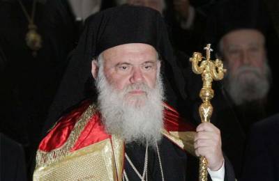 Предстоятеля Греческой православной церкви госпитализировали с Covid-19